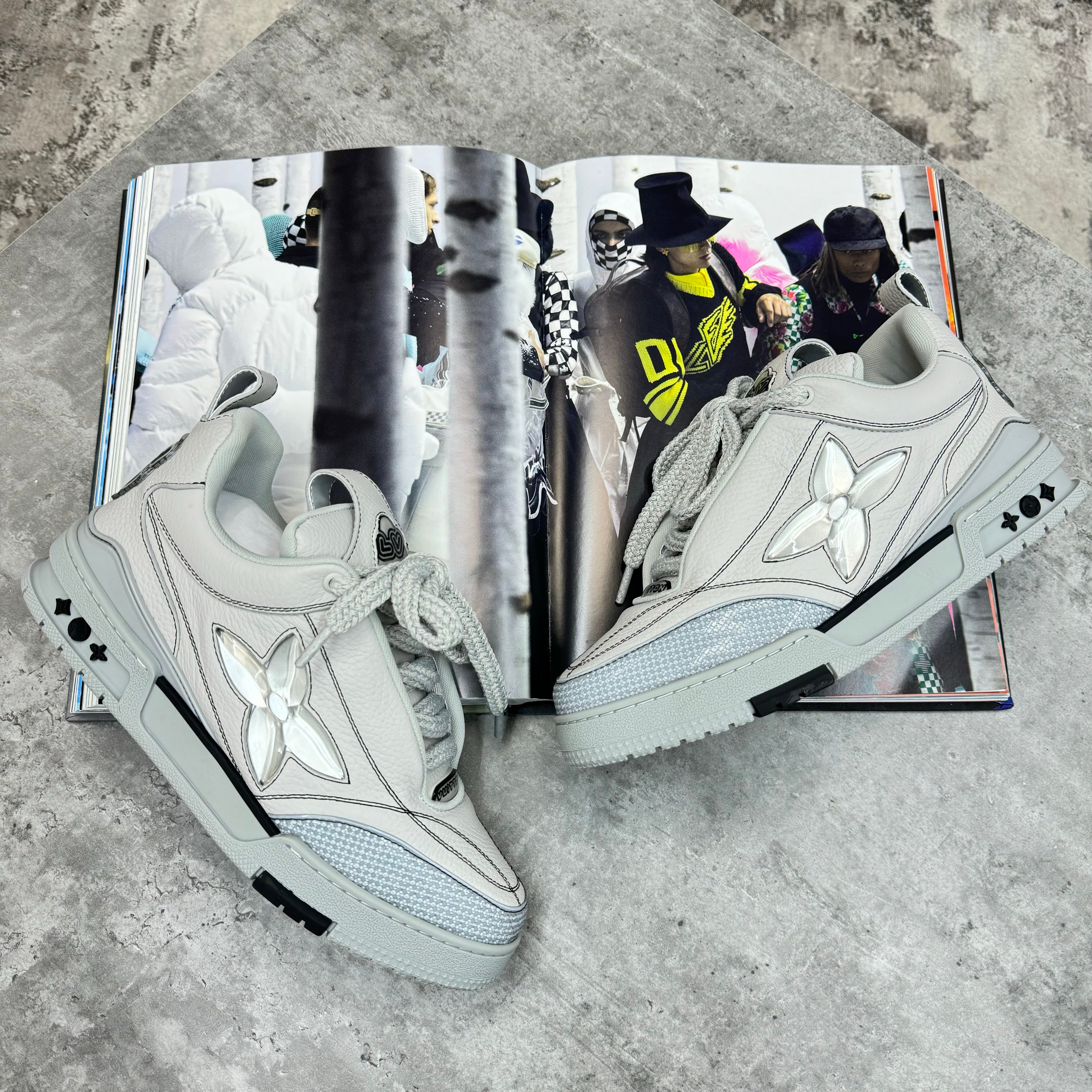 LOUIS VUITTON SKATE GREY