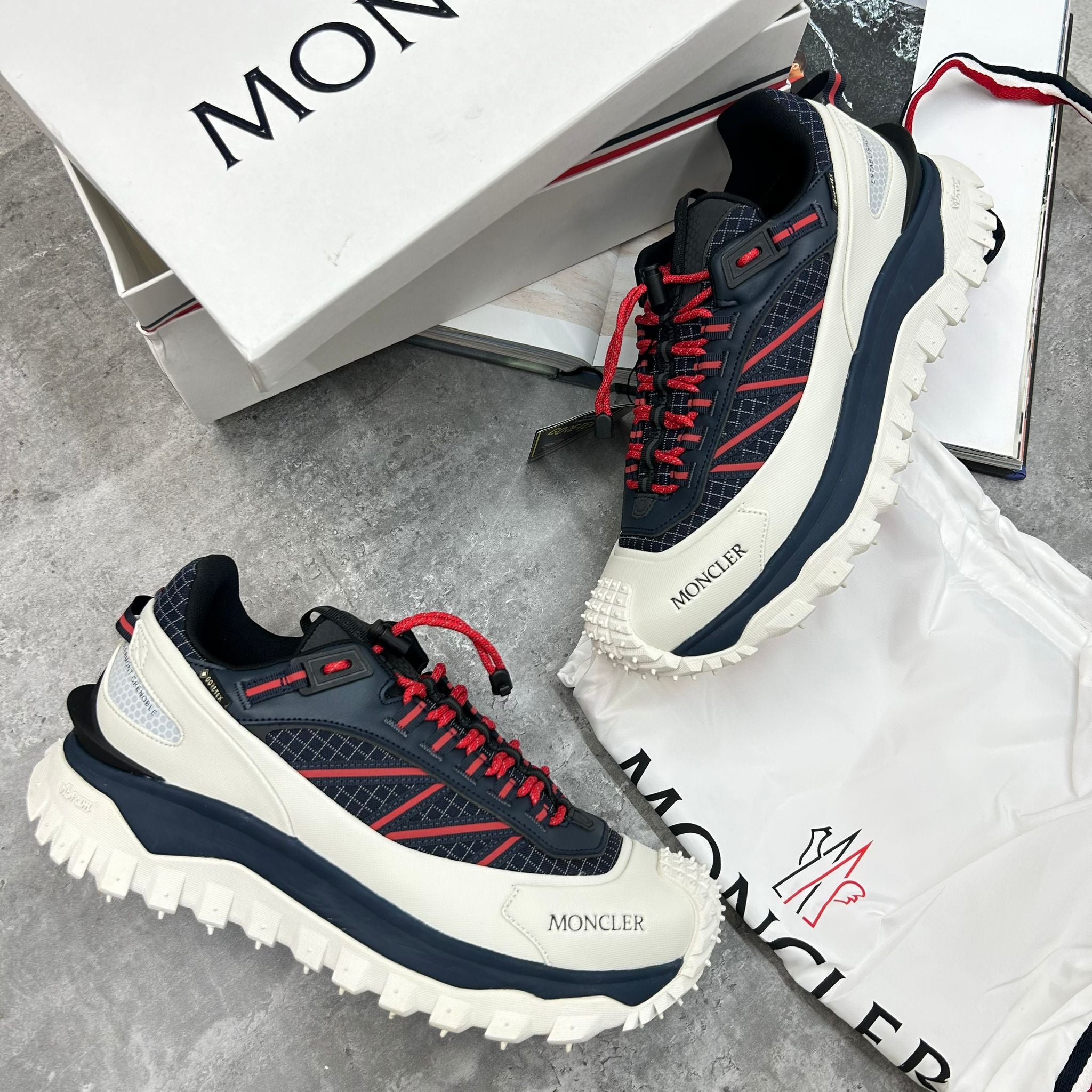 MNCLR - TRAINERS - NAVY