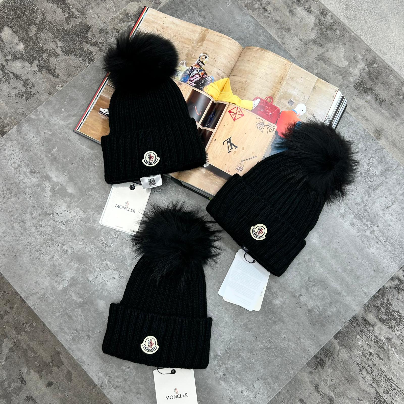 MNCLR - REAL FUR BEANIE - BLACK