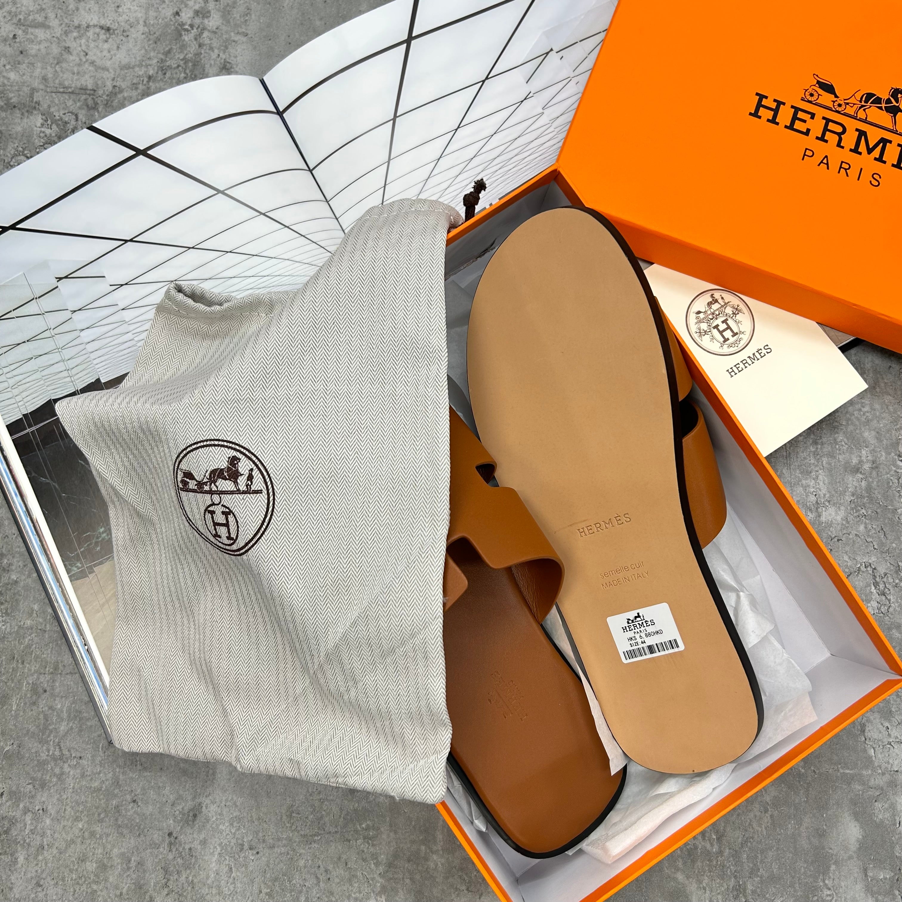 (PRE-ORDER) HERMES - SLIDES - TAN