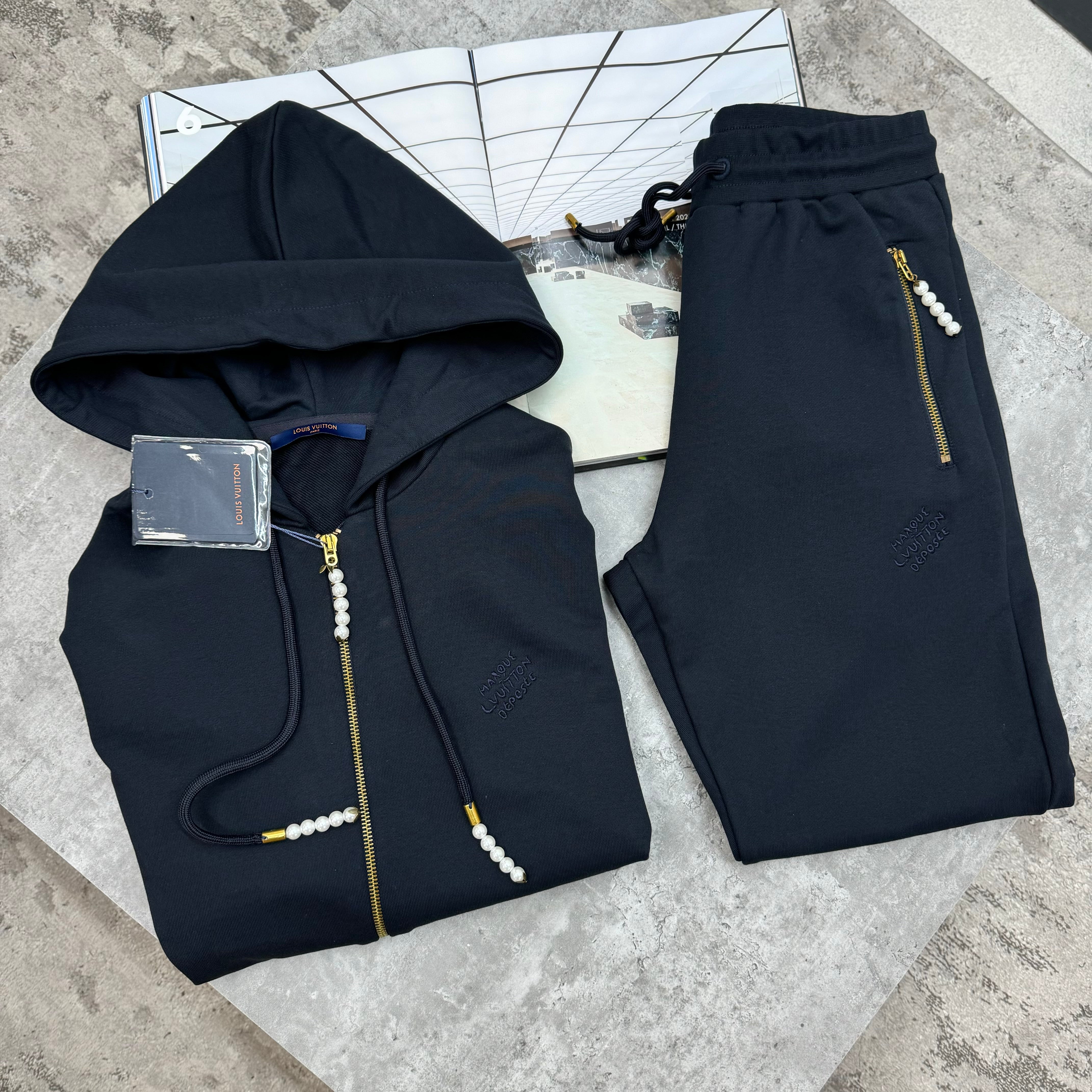 LVE - TRACKSUIT - NAVY