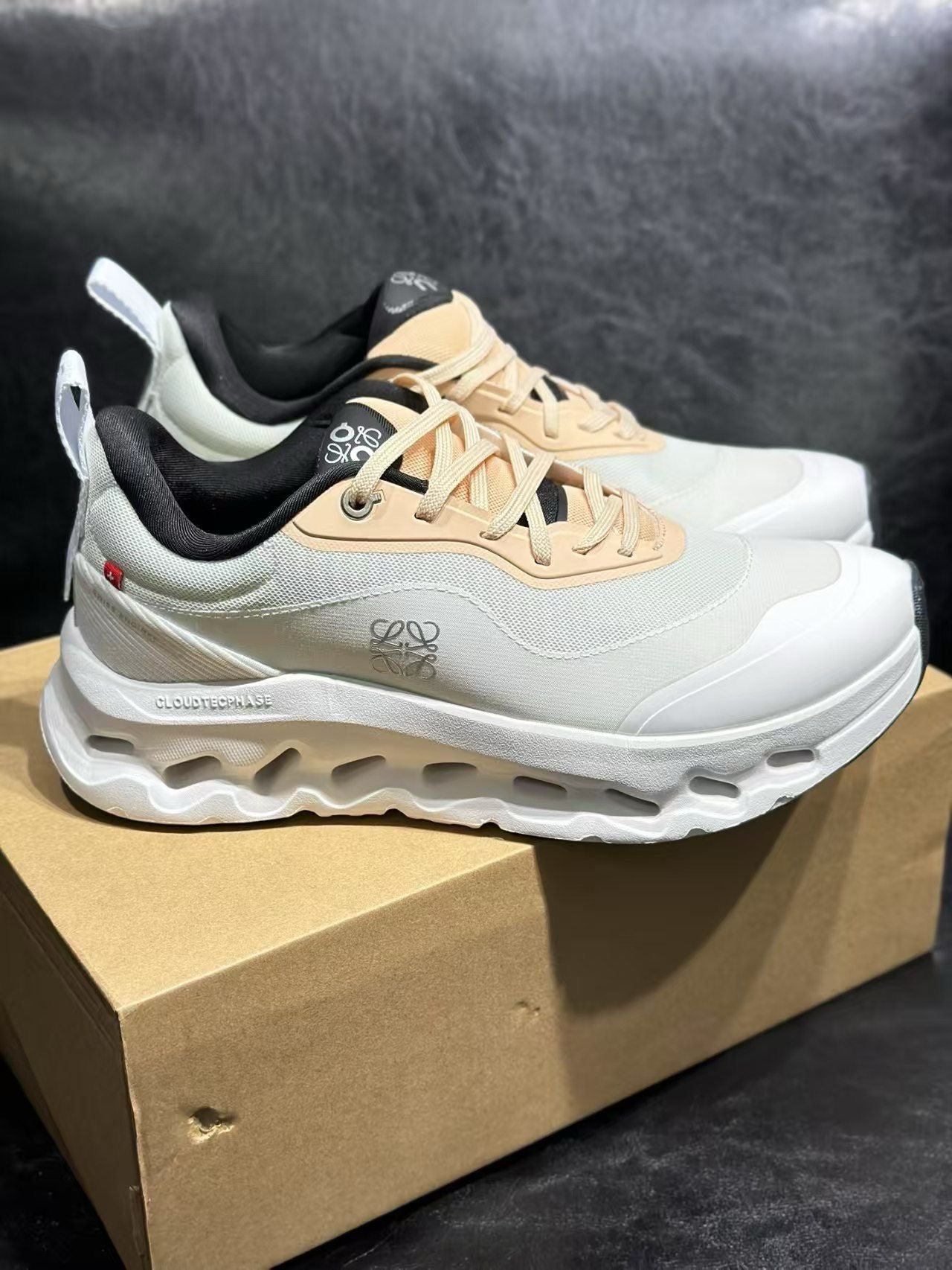 (PRE-ORDER) LWE X ON - TRAINERS - TAN