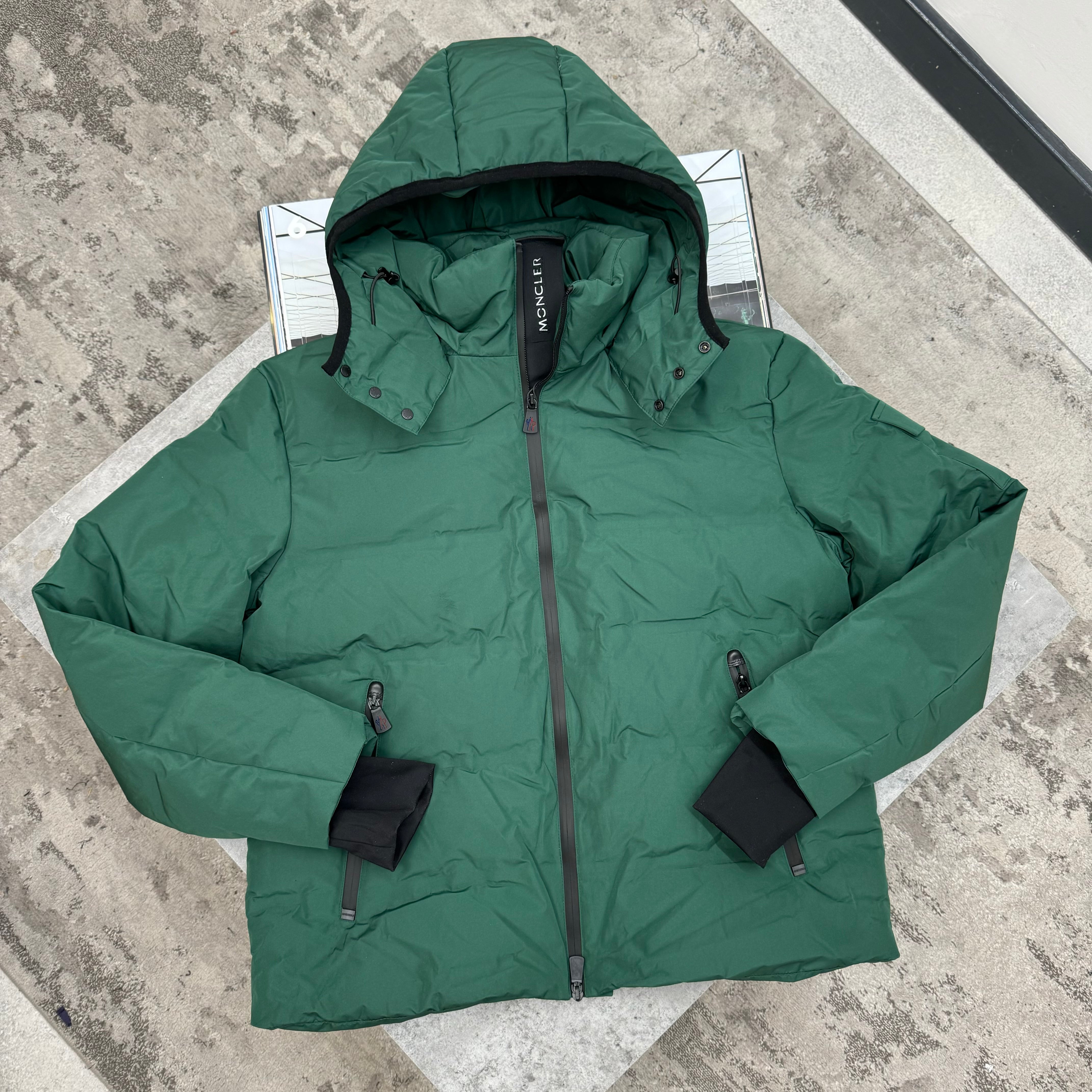 MNCLR - COAT - GREEN