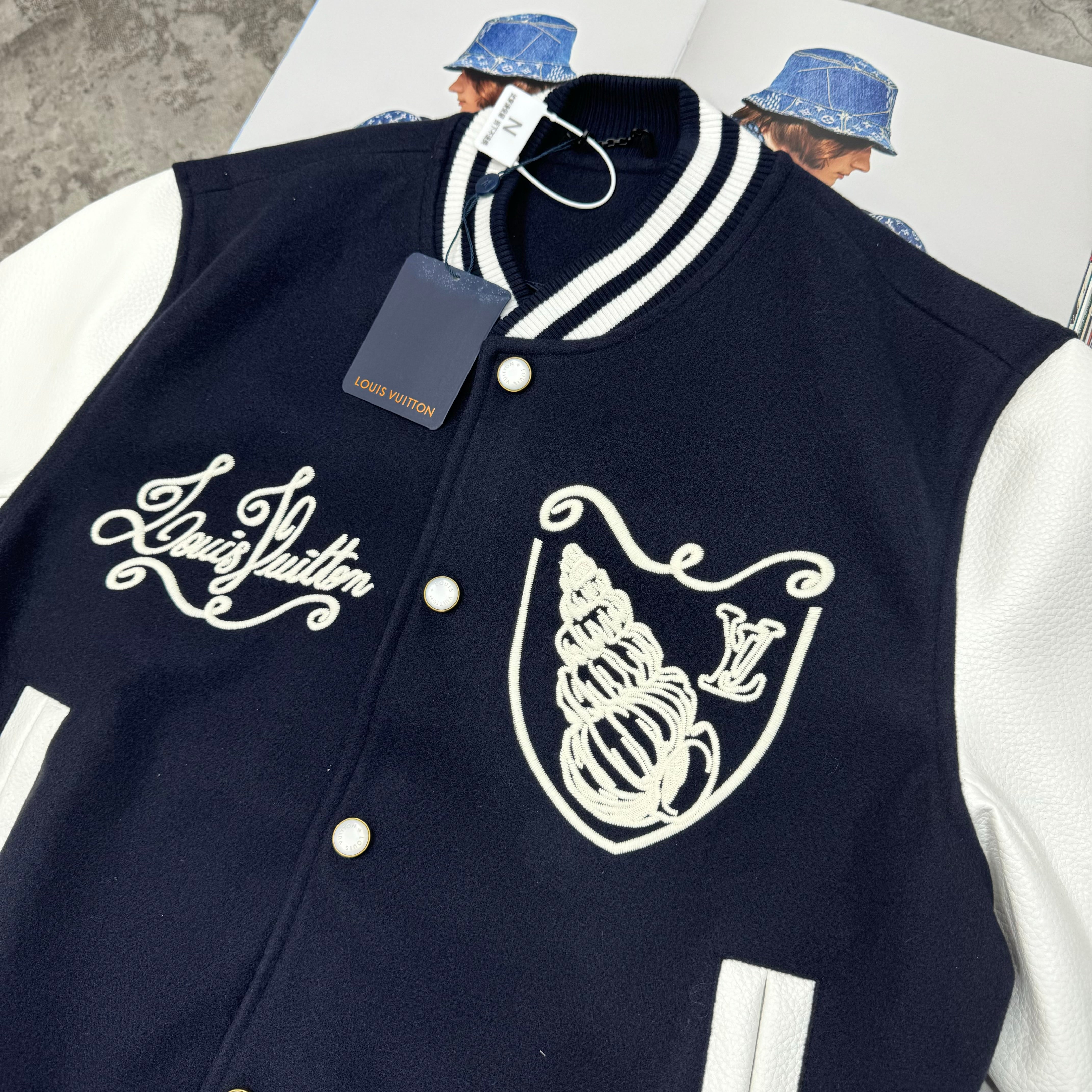 LVE - VARSITY JACKET - NAVY