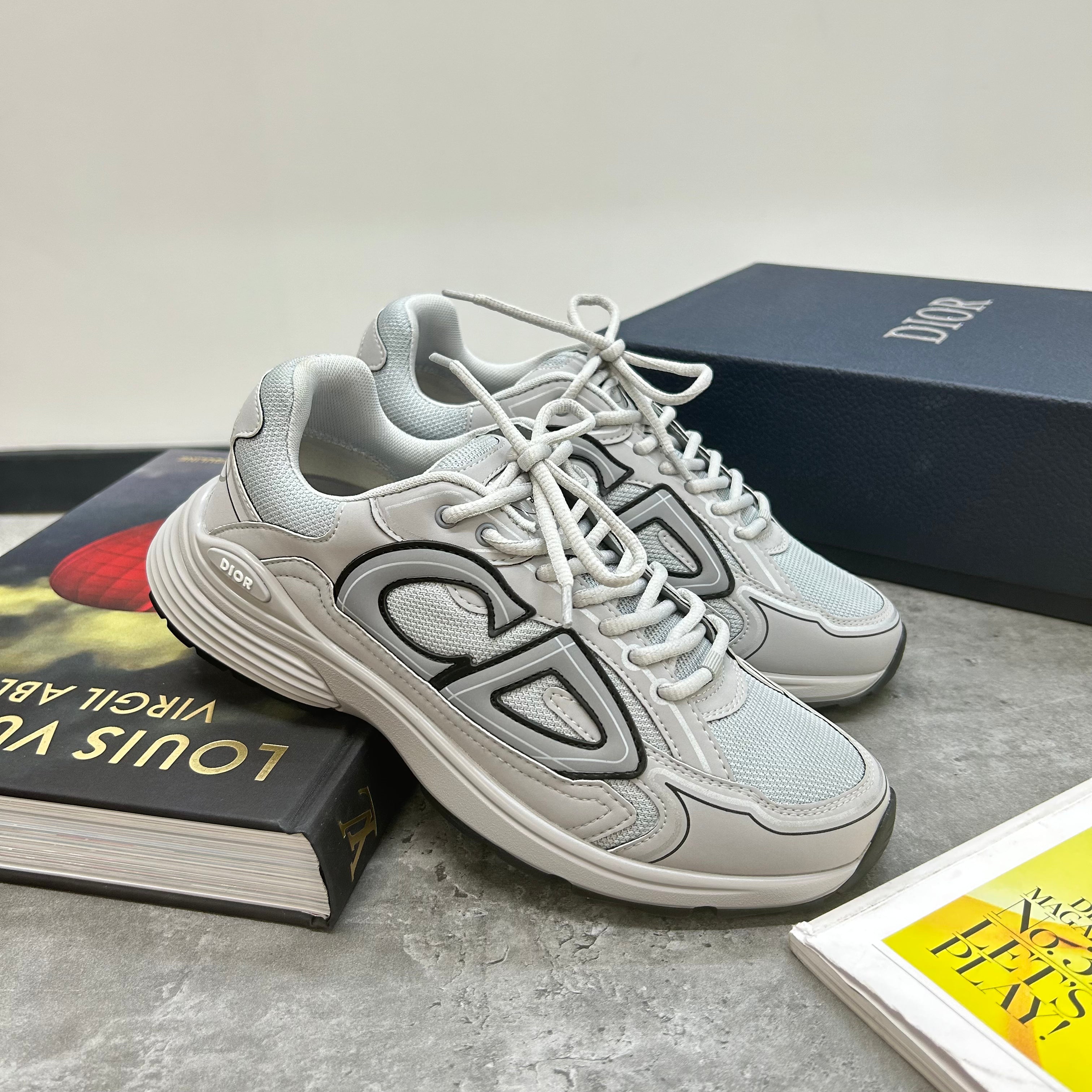 B30 TRAINER - GREY (PRE-ORDER)