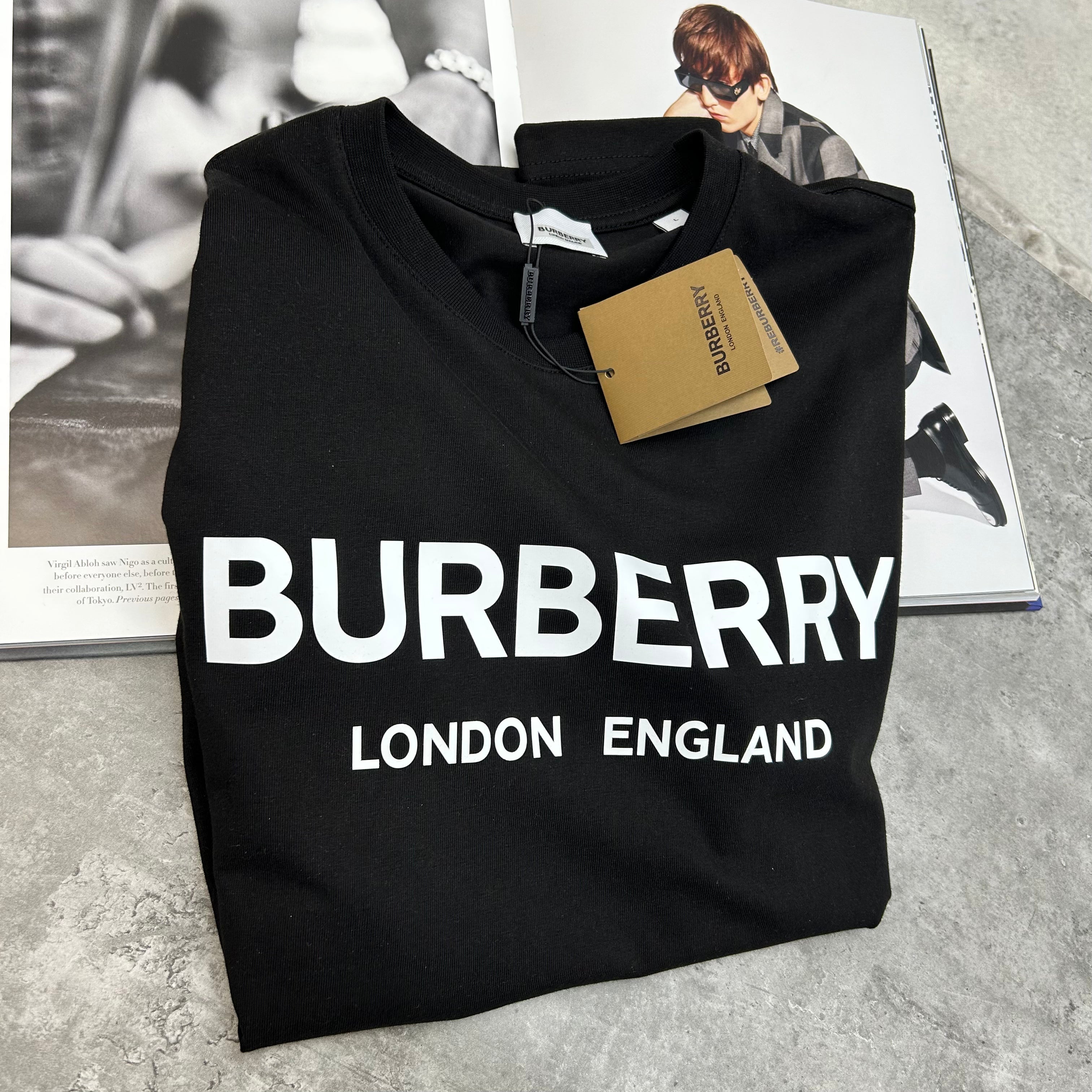 BURB BLACK T-SHIRT W LOGO